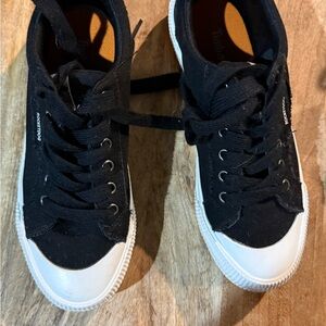 Rocket Dog Black and White Sneakers